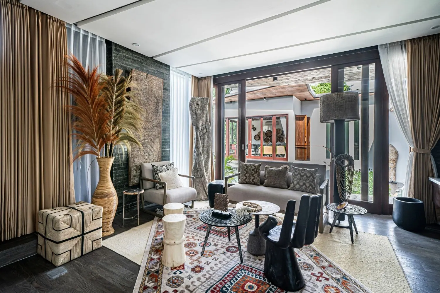 YWA Studio De Prestigio 004, Design Authority