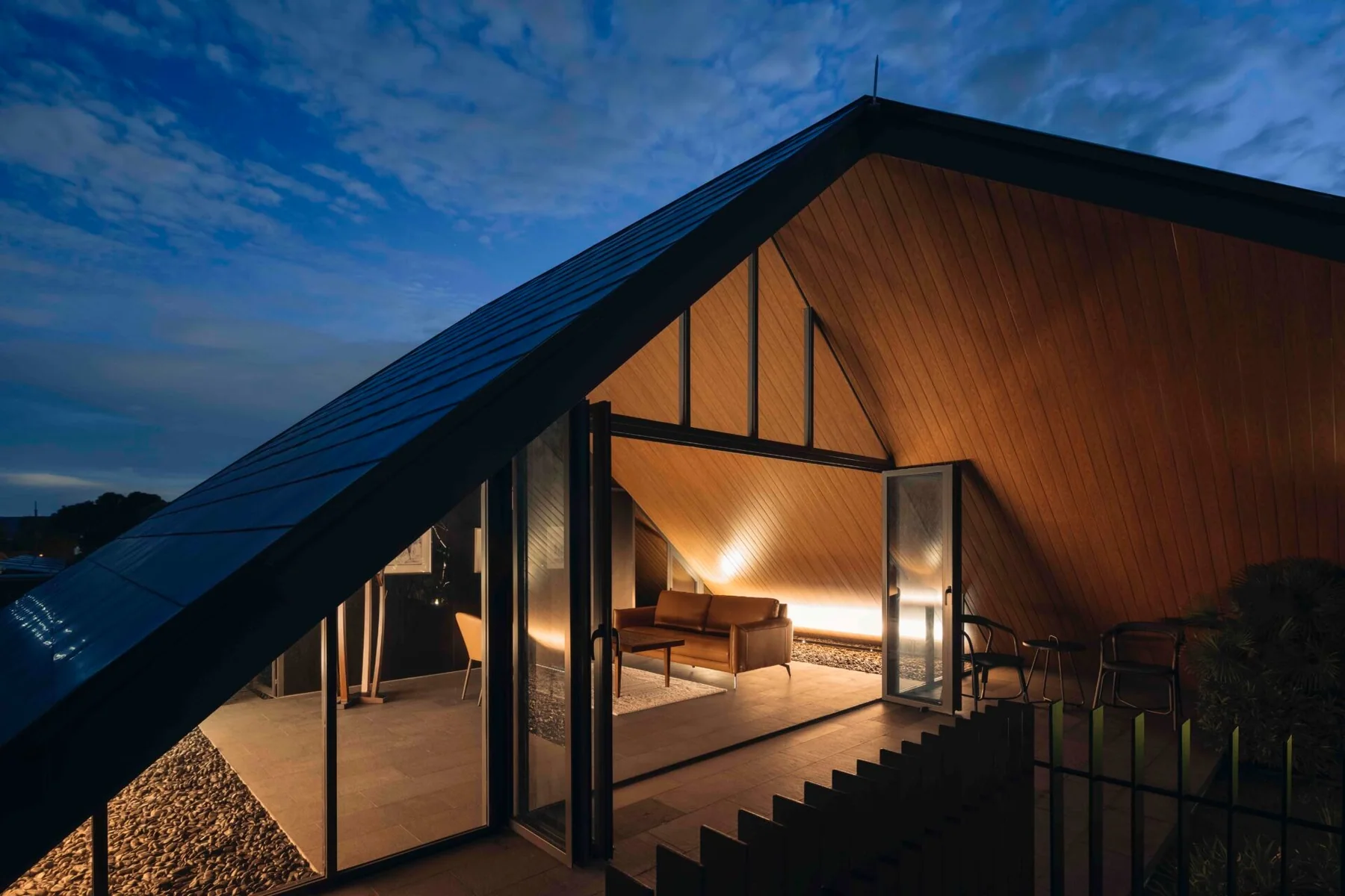 AR43%20Architects%20 %20Perforated%20House%20 %209%20Saraca%20Road%2016, Design Authority