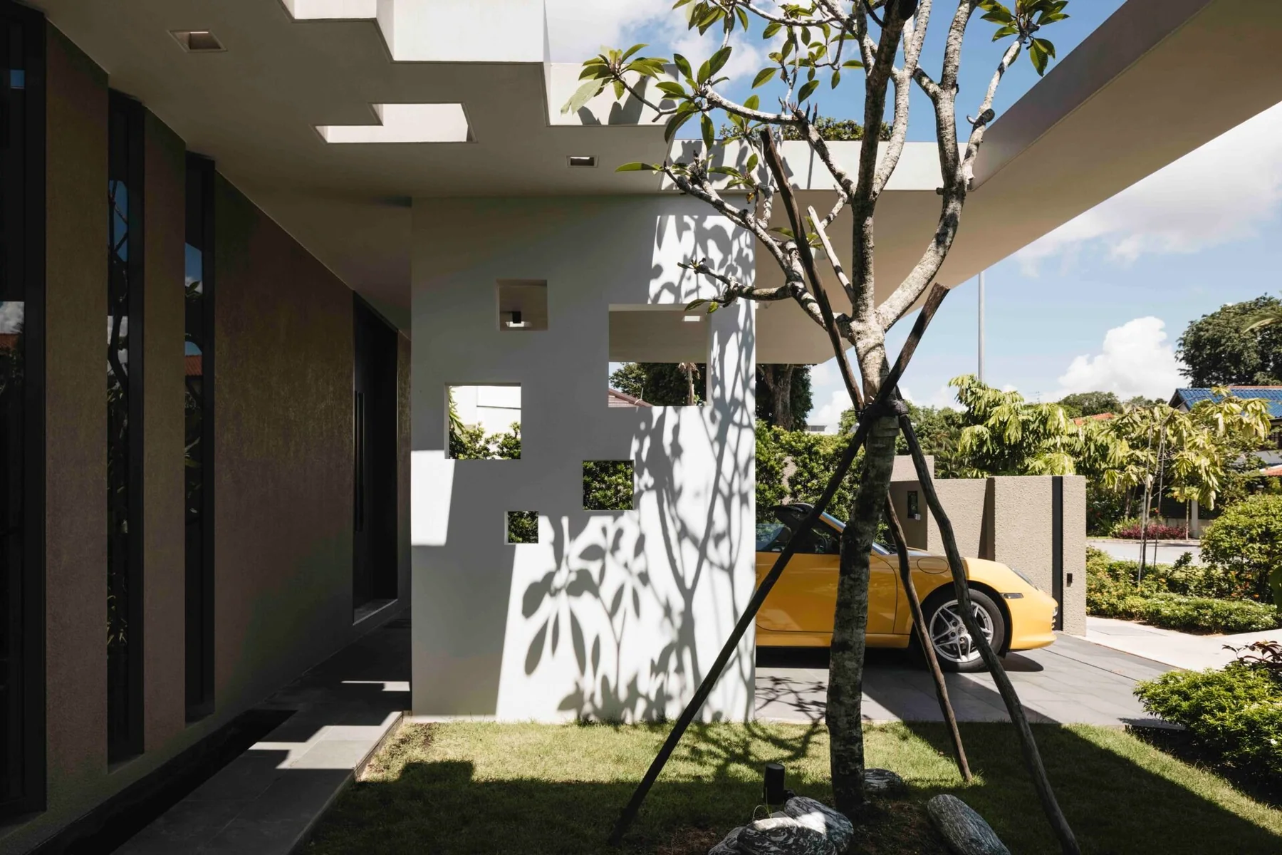 AR43%20Architects%20 %20Perforated%20House%20 %209%20Saraca%20Road%208, Design Authority