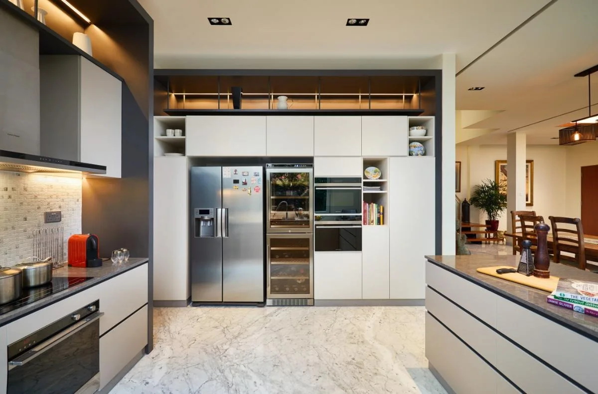 York Place by Black N White Haus, view 7