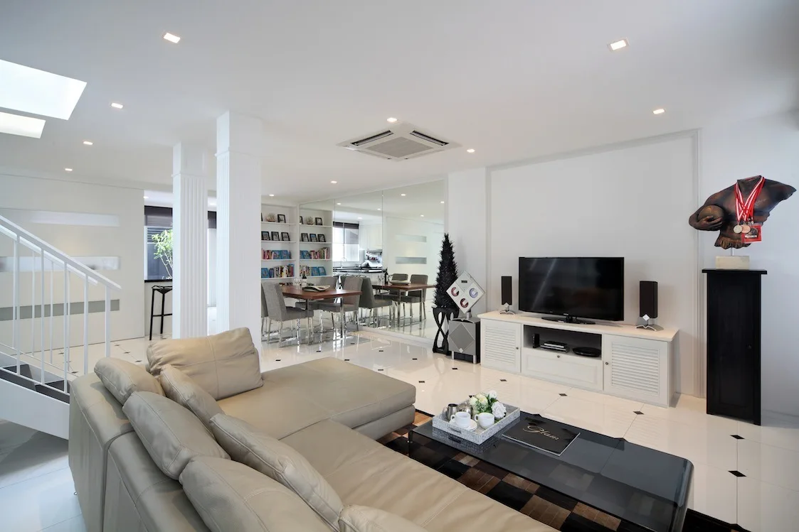 Jalan Suka by Black N White Haus, view 4