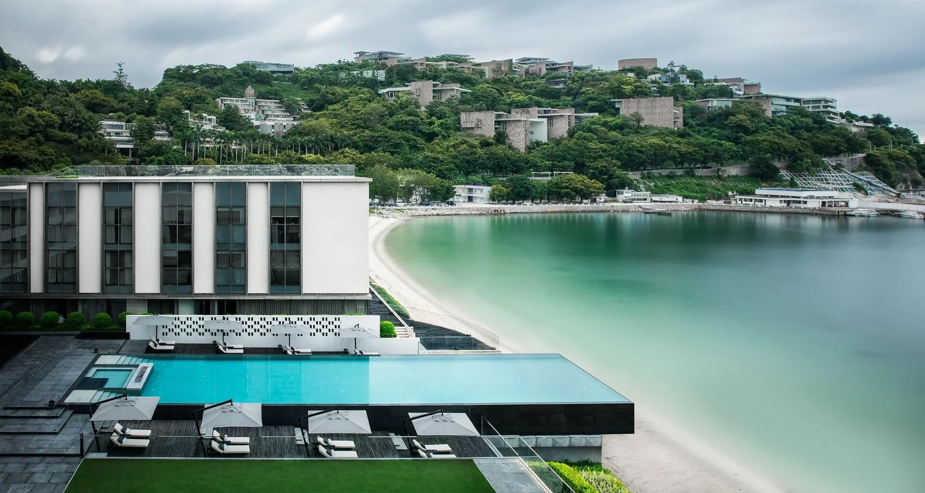 Club InterContinental of InterContinental Shenzhen Dameisha Resort by CCD/Cheng Chung Design (HK) Ltd, view 2