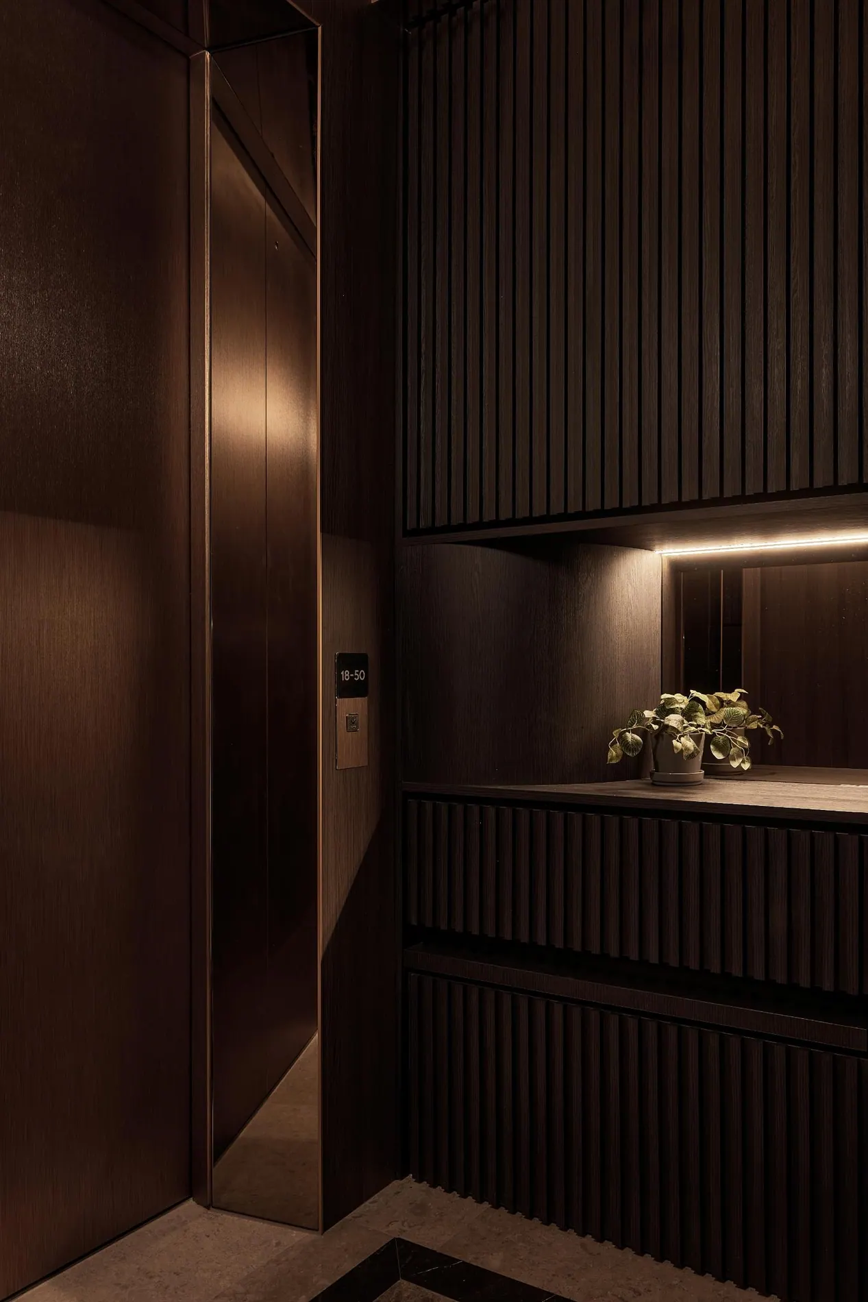 Space Change Florence Residence Penthouse 16, Design Authority