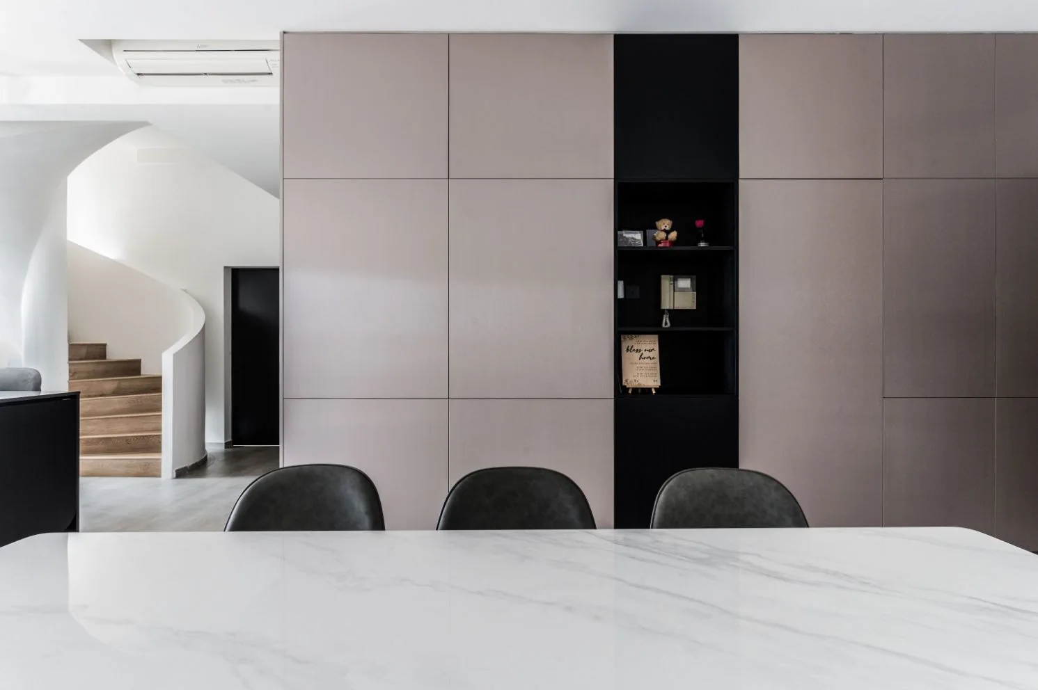 Grosvenor View by erstudio, view 2