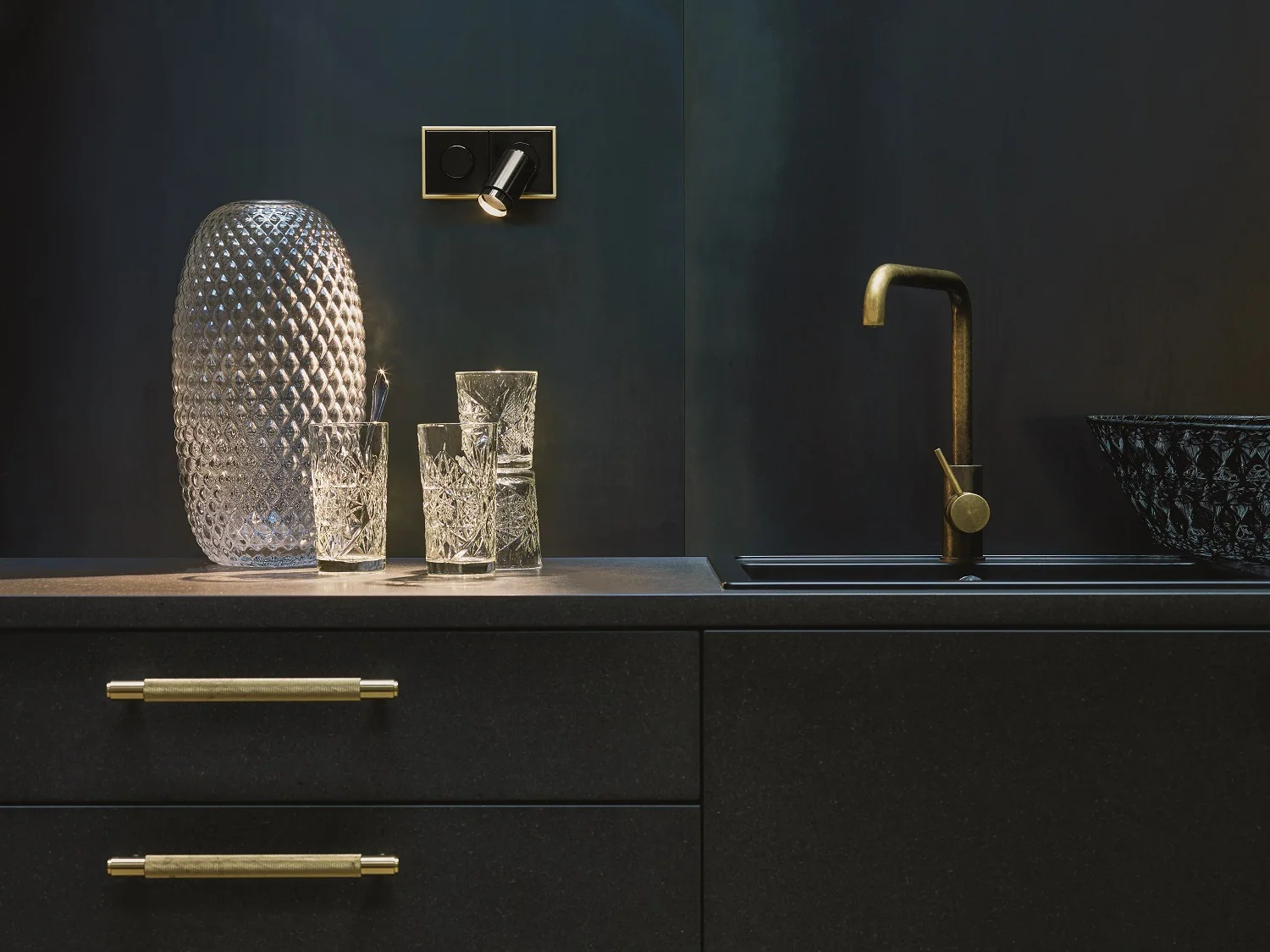 10 PLUG LIGHT JUNG ASIA, Design Authority