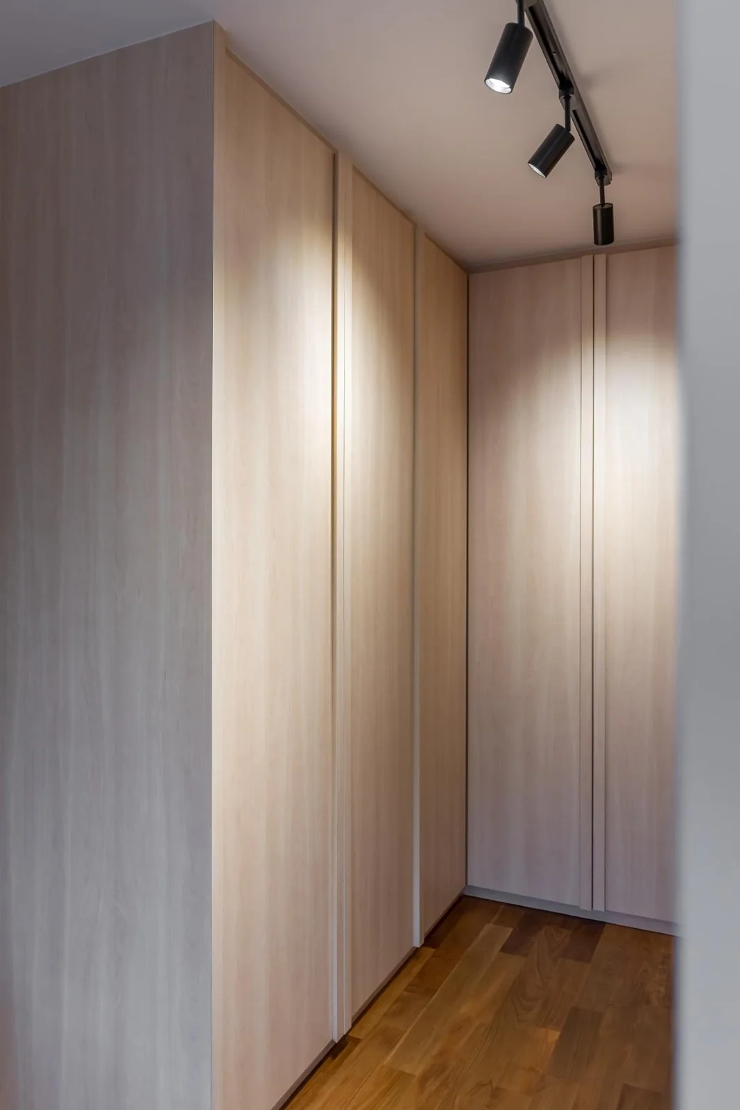Hillview Ave by Le Interior Affairs, view 24
