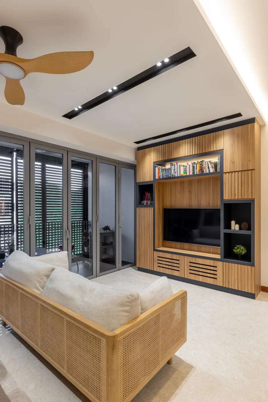 Hillview Ave by Le Interior Affairs, view 8