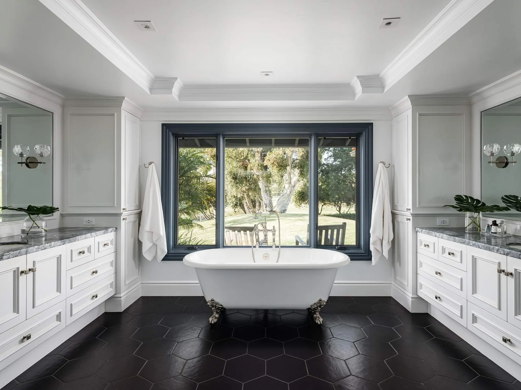 Santa Fe Ranch Residence by McCulley Design Lab, view 13