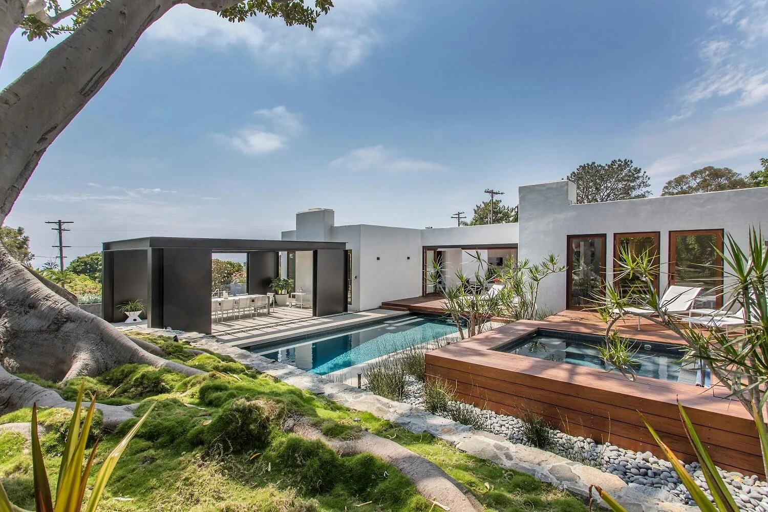 Award-Winning Coastal del Mar Residence by McCulley Design Lab, view 3