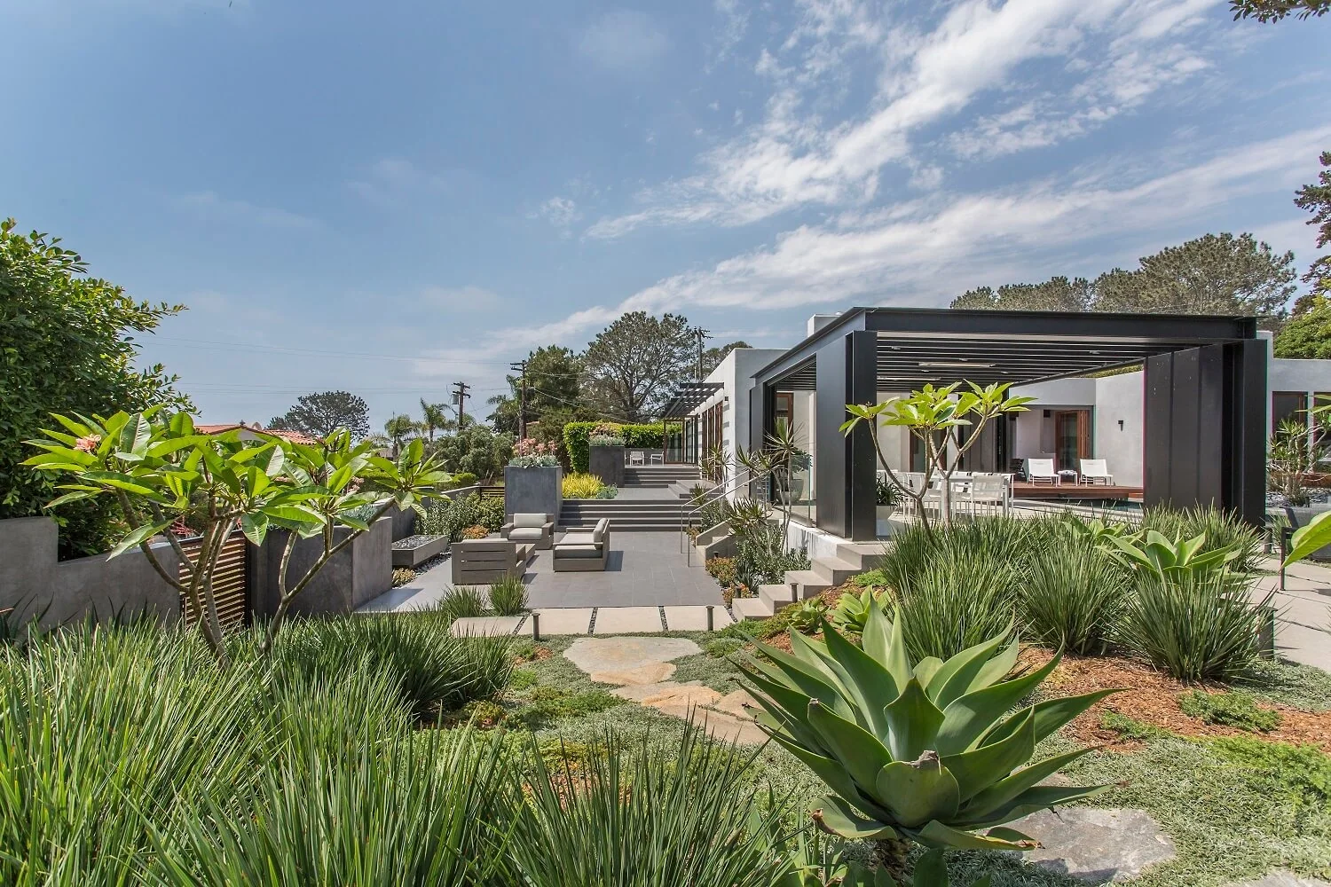 Award-Winning Coastal del Mar Residence by McCulley Design Lab, view 4
