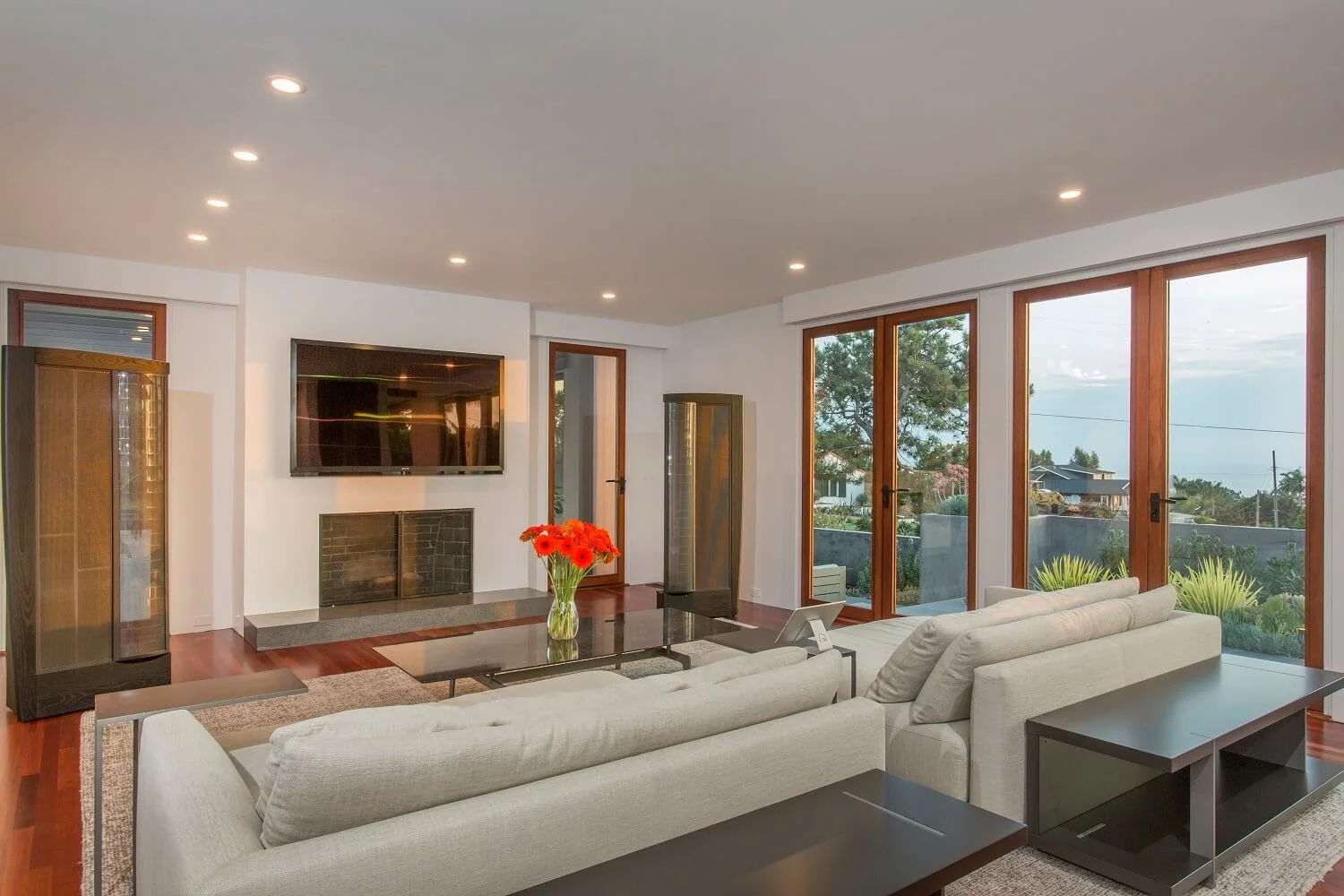 Award-Winning Coastal del Mar Residence by McCulley Design Lab, view 9