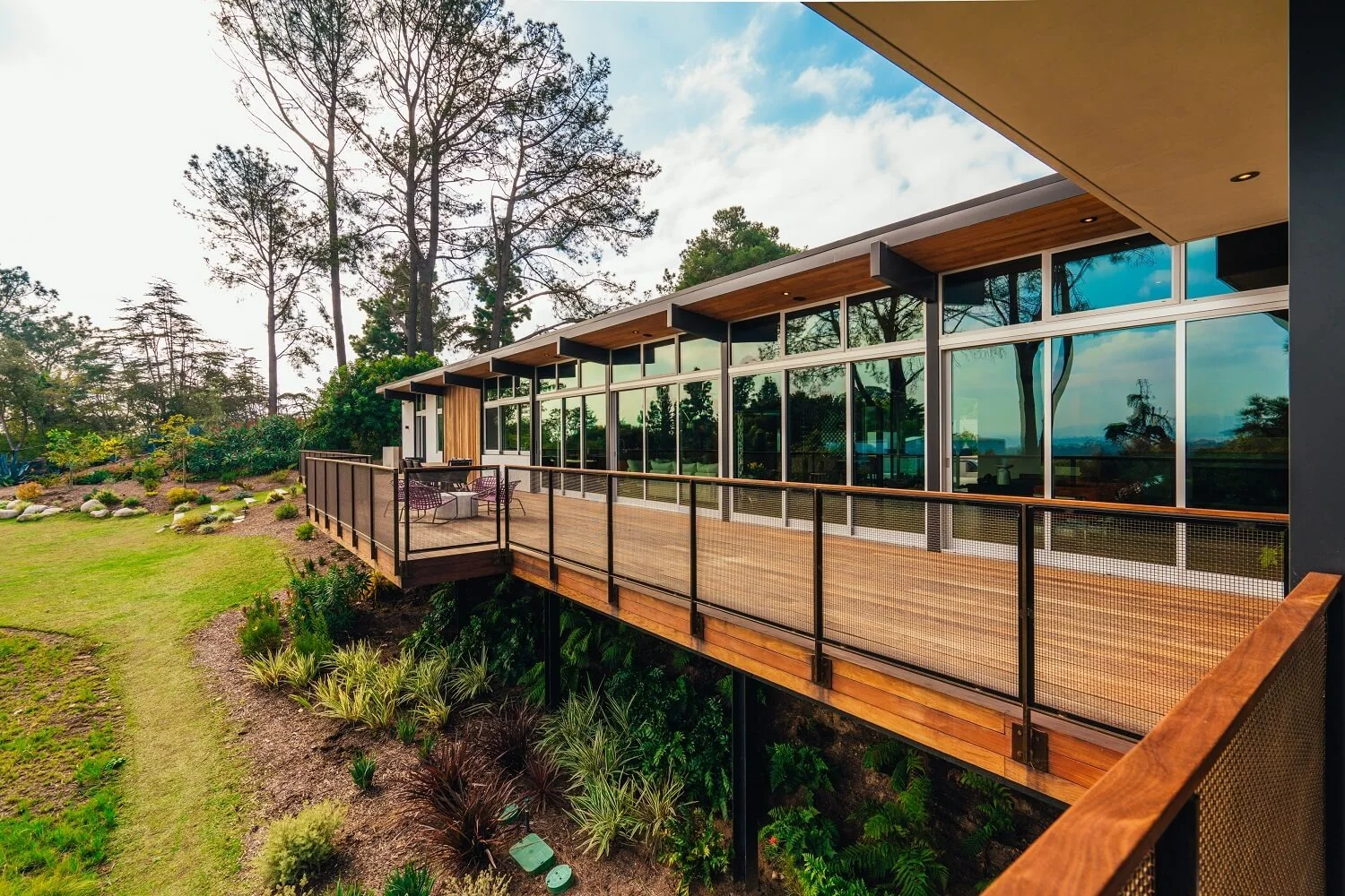 Del Mar Meadow House by McCulley Design Lab, view 9