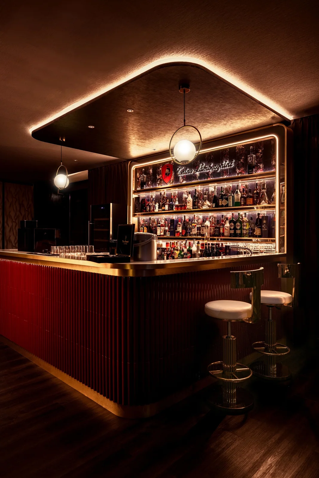 Refined Luxury & Strategic Versatility @ Club Di Lusso by Mr Shopper Studio, view 4
