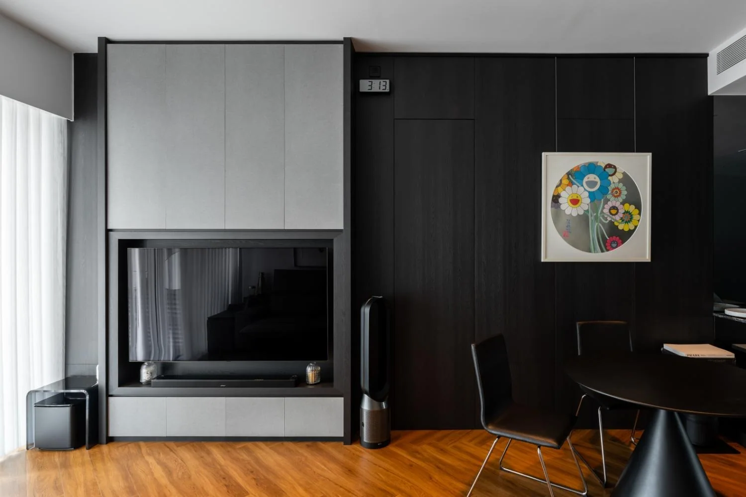 Galerie Noire @ Skyline Concourse by MYNMYN Studio, view 5