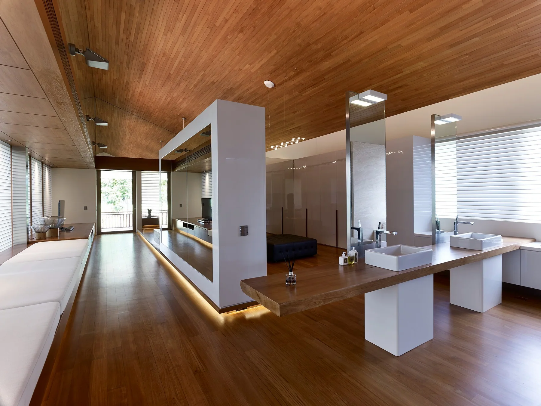 Robert Greg Shand Architects Architecture Interior Design 86 Cove Drive Singapore 7, Design Authority