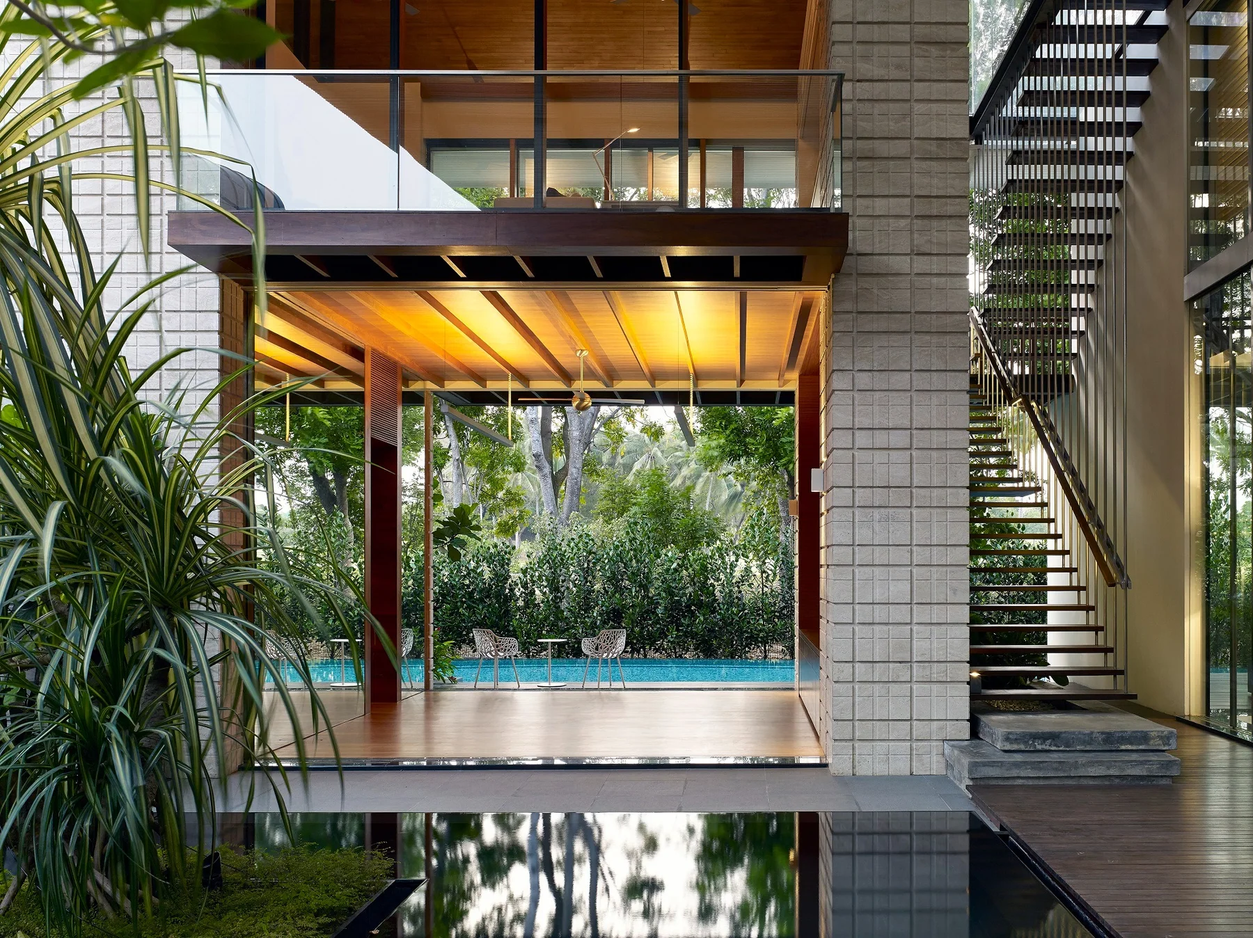 Robert Greg Shand Architects Architecture Interior Design 86 Cove Drive Singapore 26, Design Authority