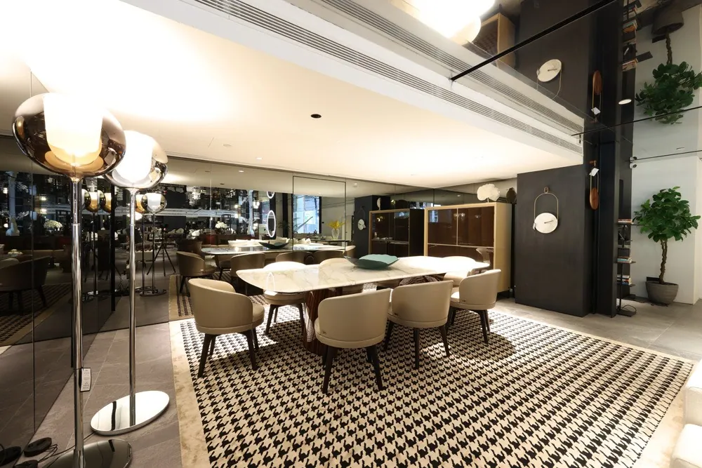Royal Interiors 10, Design Authority