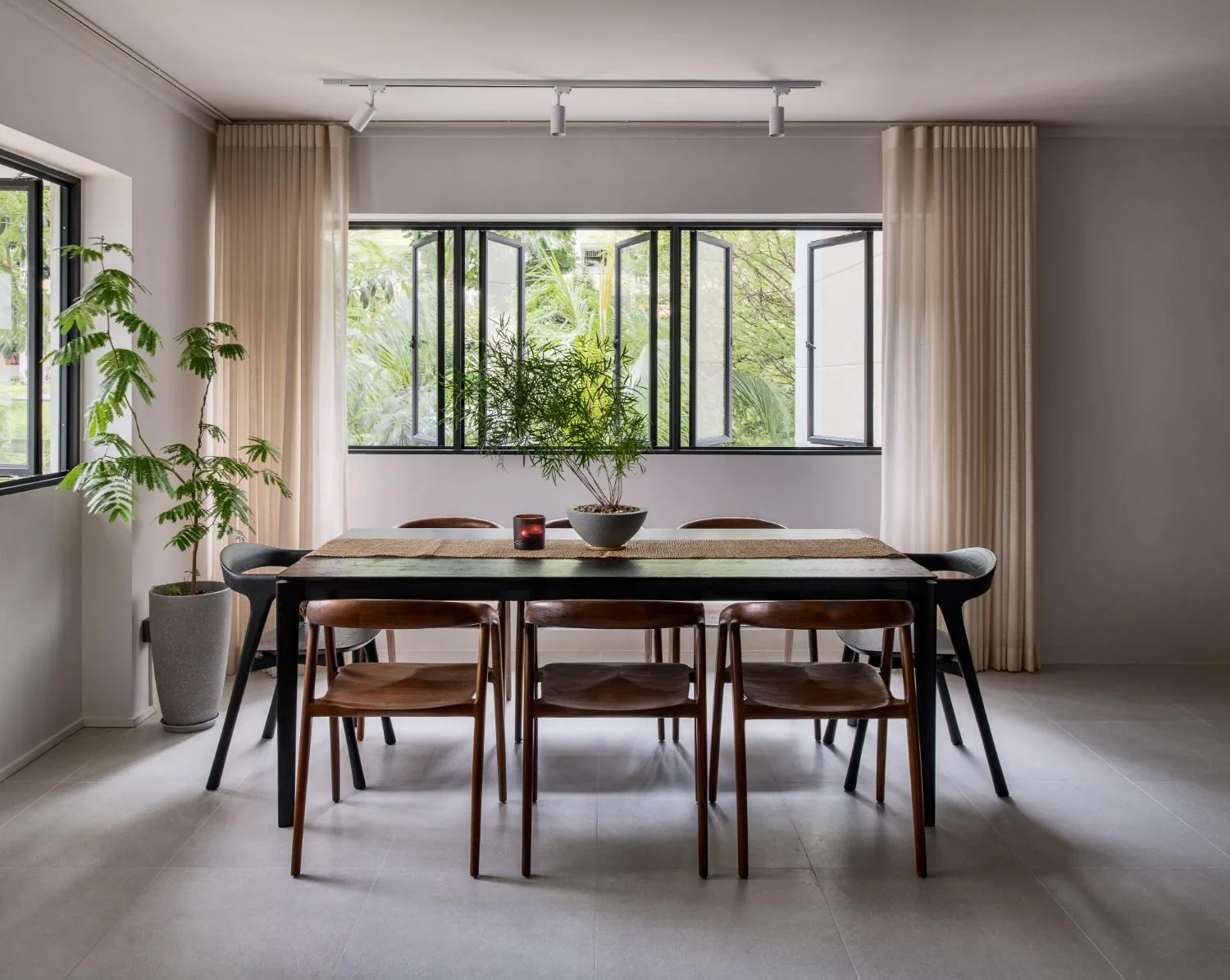 Boon Tiong Road Apartment by Rubiks Studio, view 2