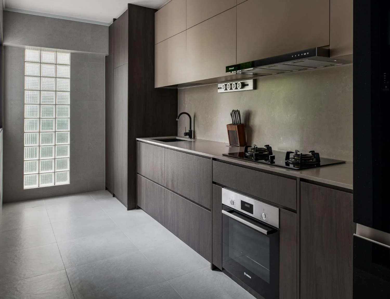 Boon Tiong Road Apartment by Rubiks Studio, view 11