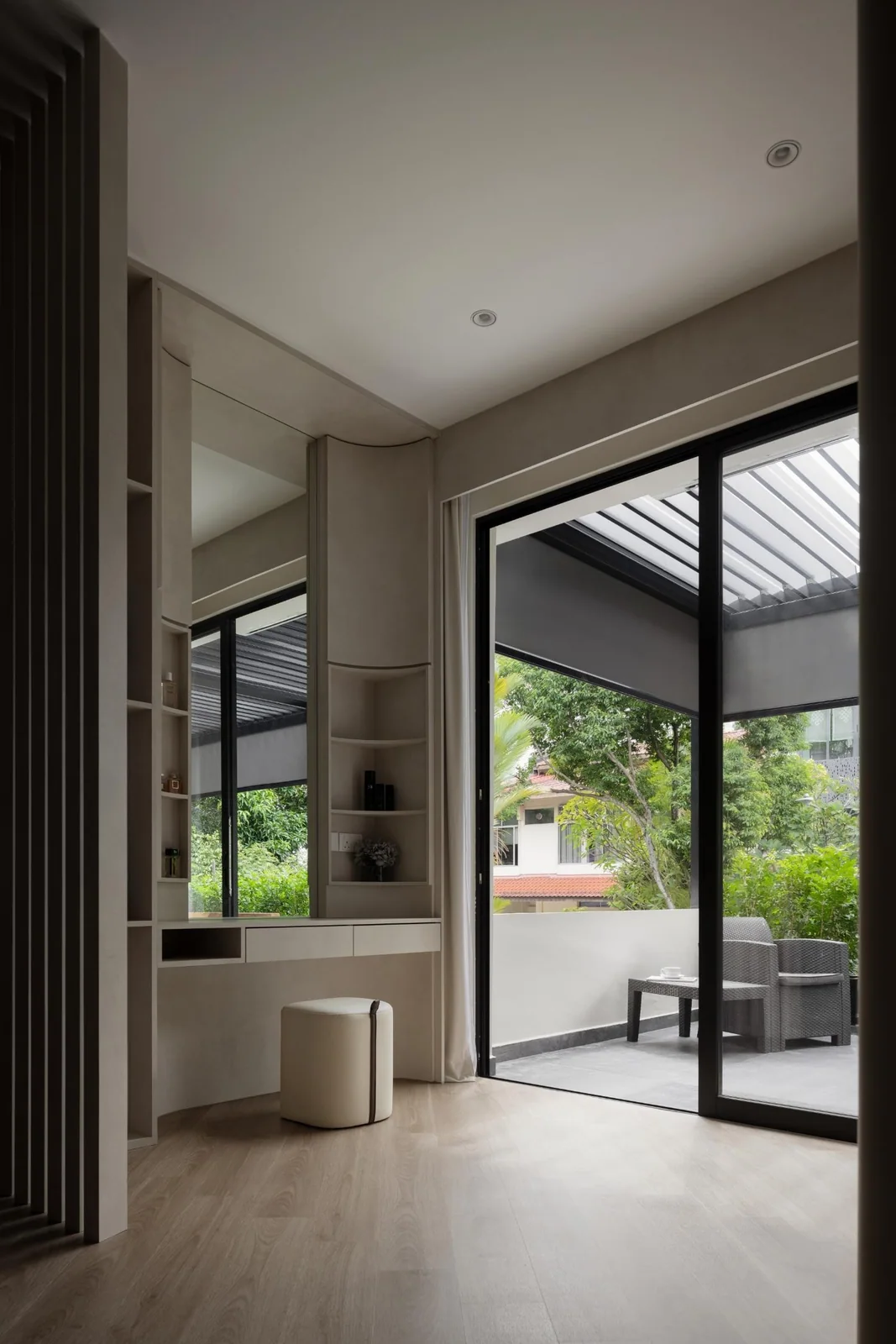 Hong San Walk Semi-Detached by Rubiks Studio, view 2