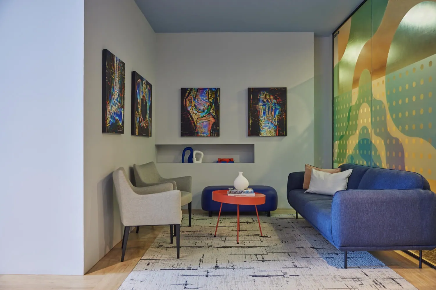The Artistic Transformation of An Orthopaedic Clinic