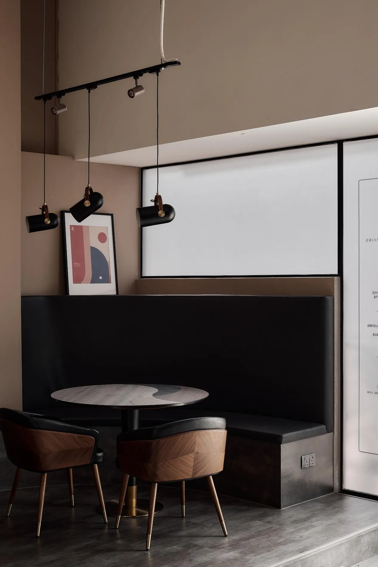 Le Interior Affairs Showroom 13, Design Authority