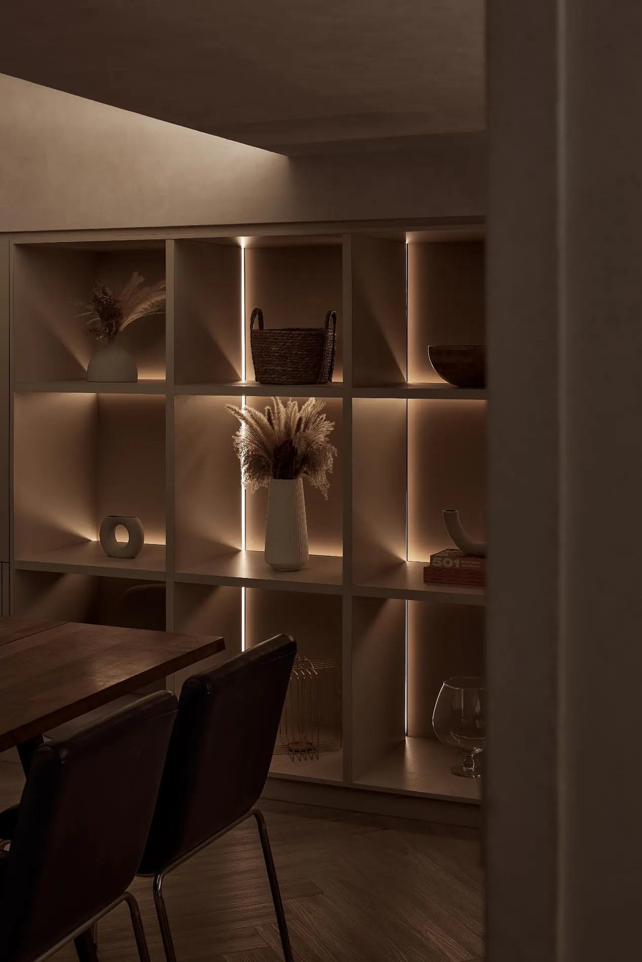 Le Interior Affairs Showroom 12, Design Authority