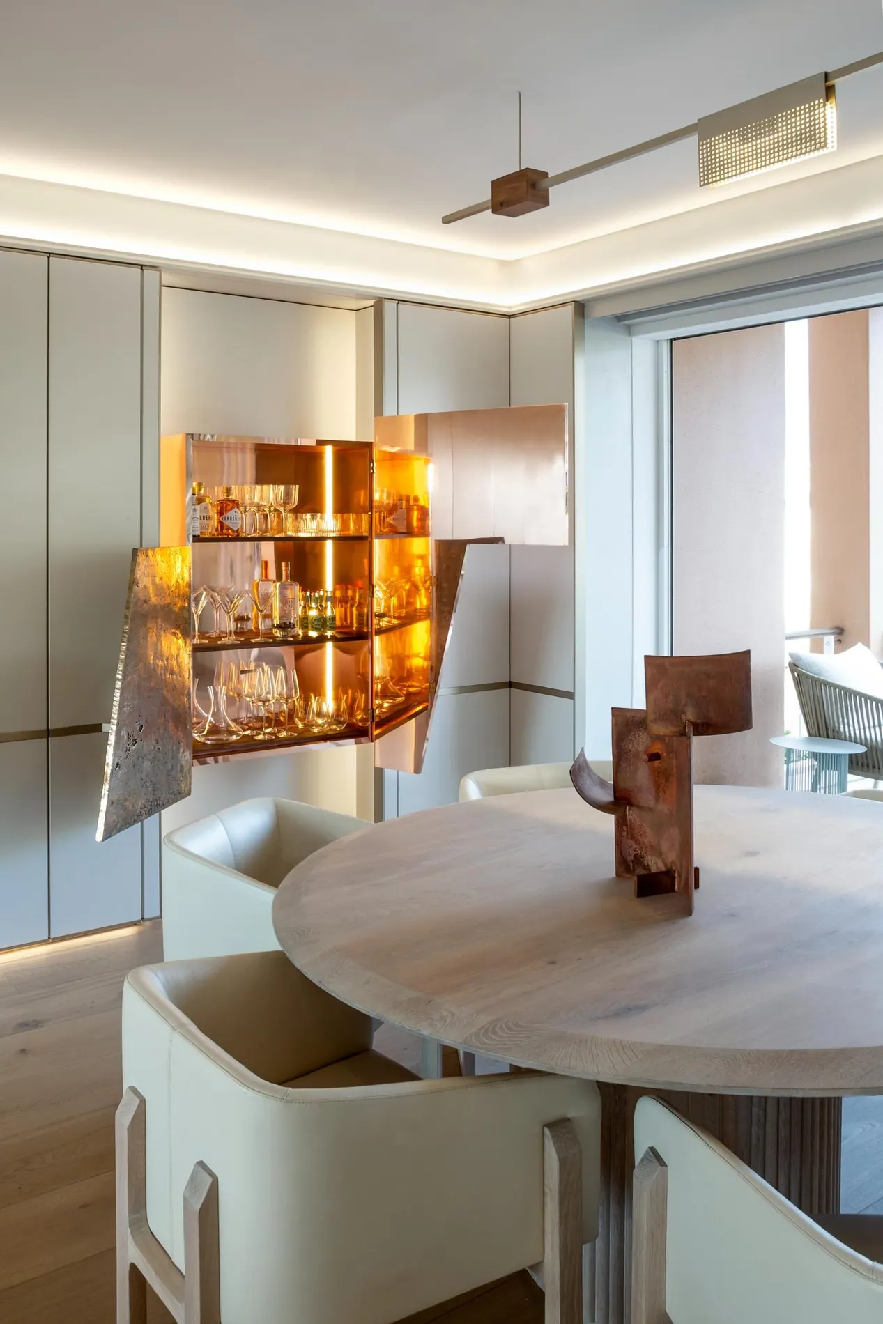 ZA Parama Int 003 010 Nv HR, Design Authority