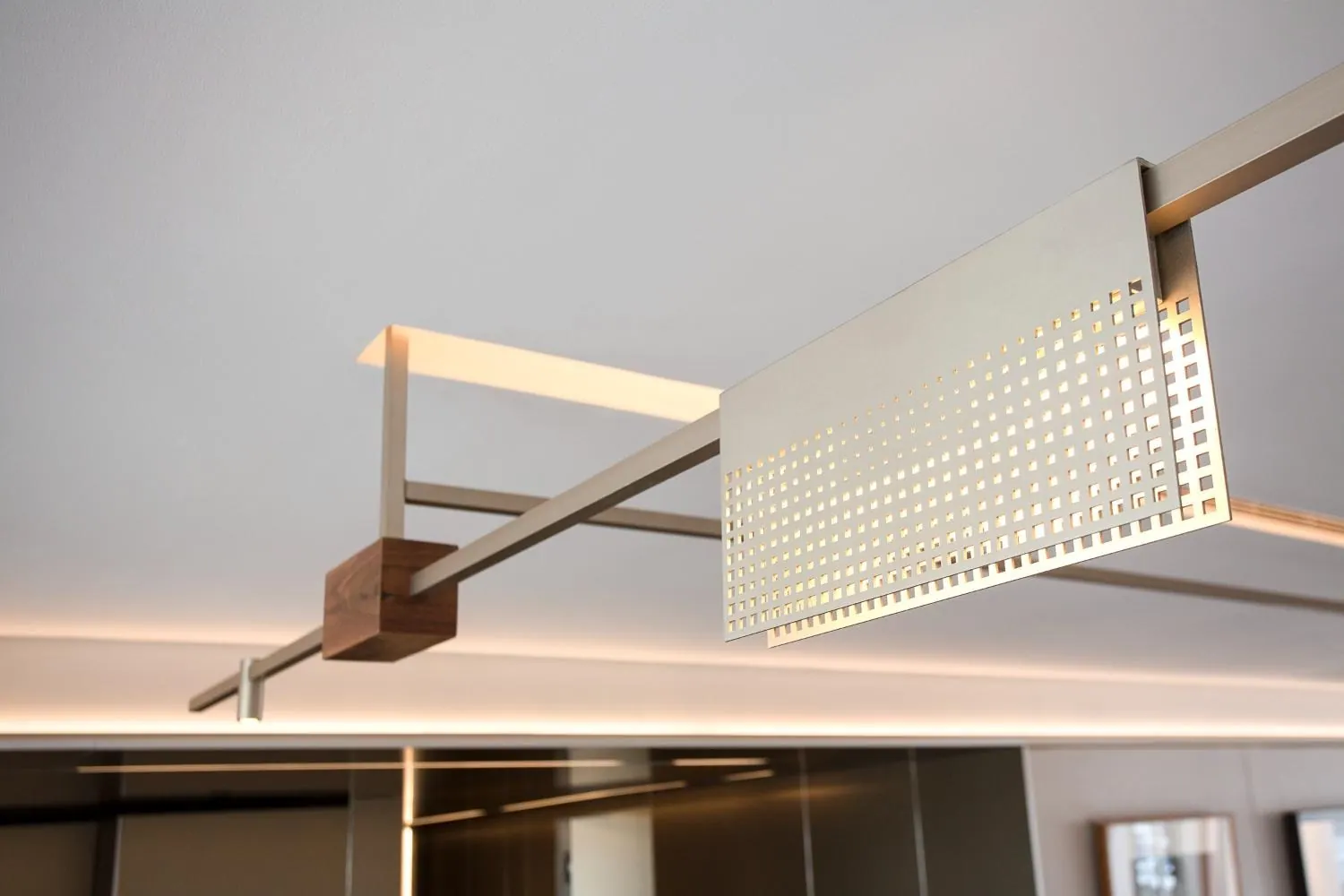 ZA Parama ZDtl 002 001 Nv HR, Design Authority