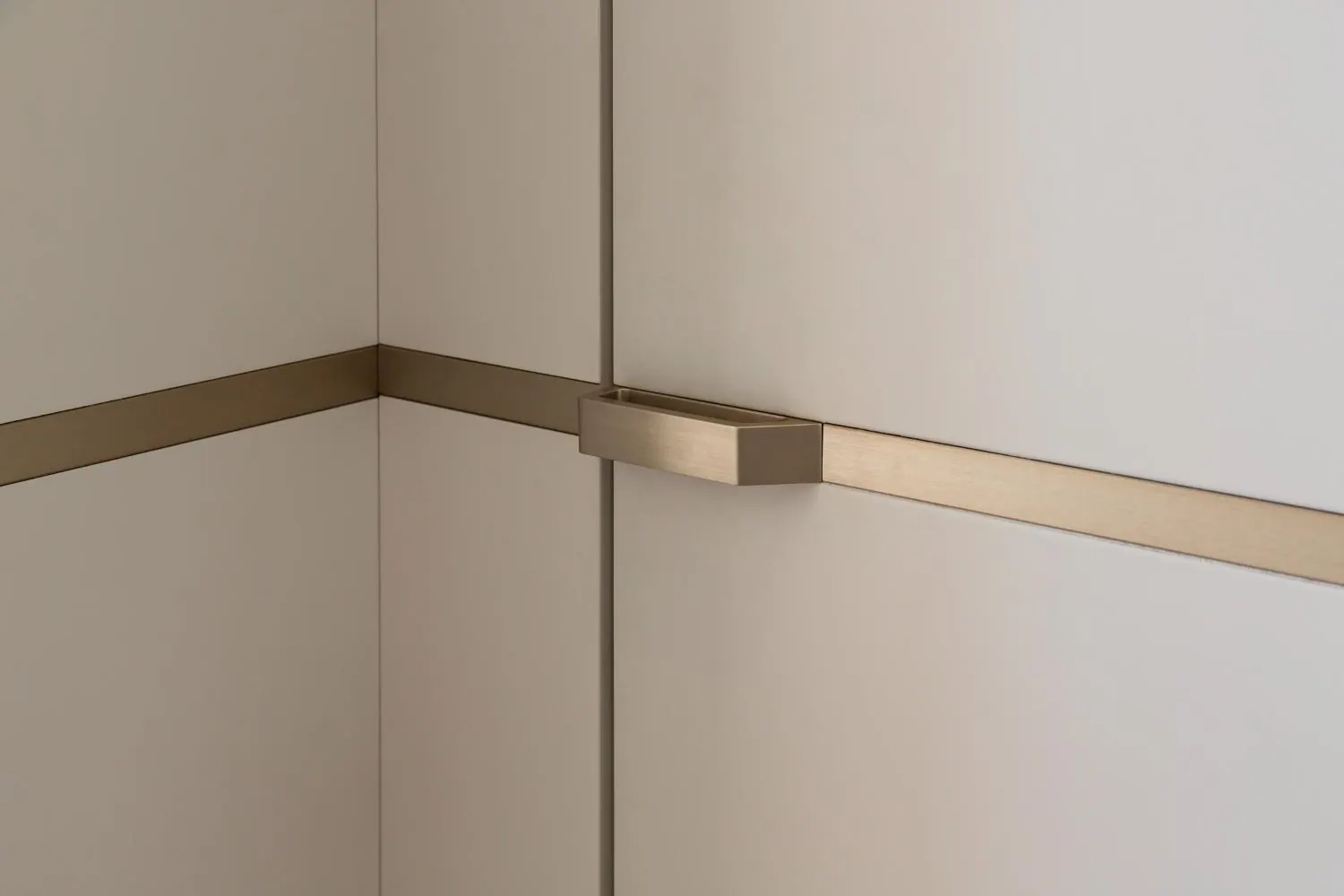 ZA Parama ZDtl 003 001 Nv HR, Design Authority