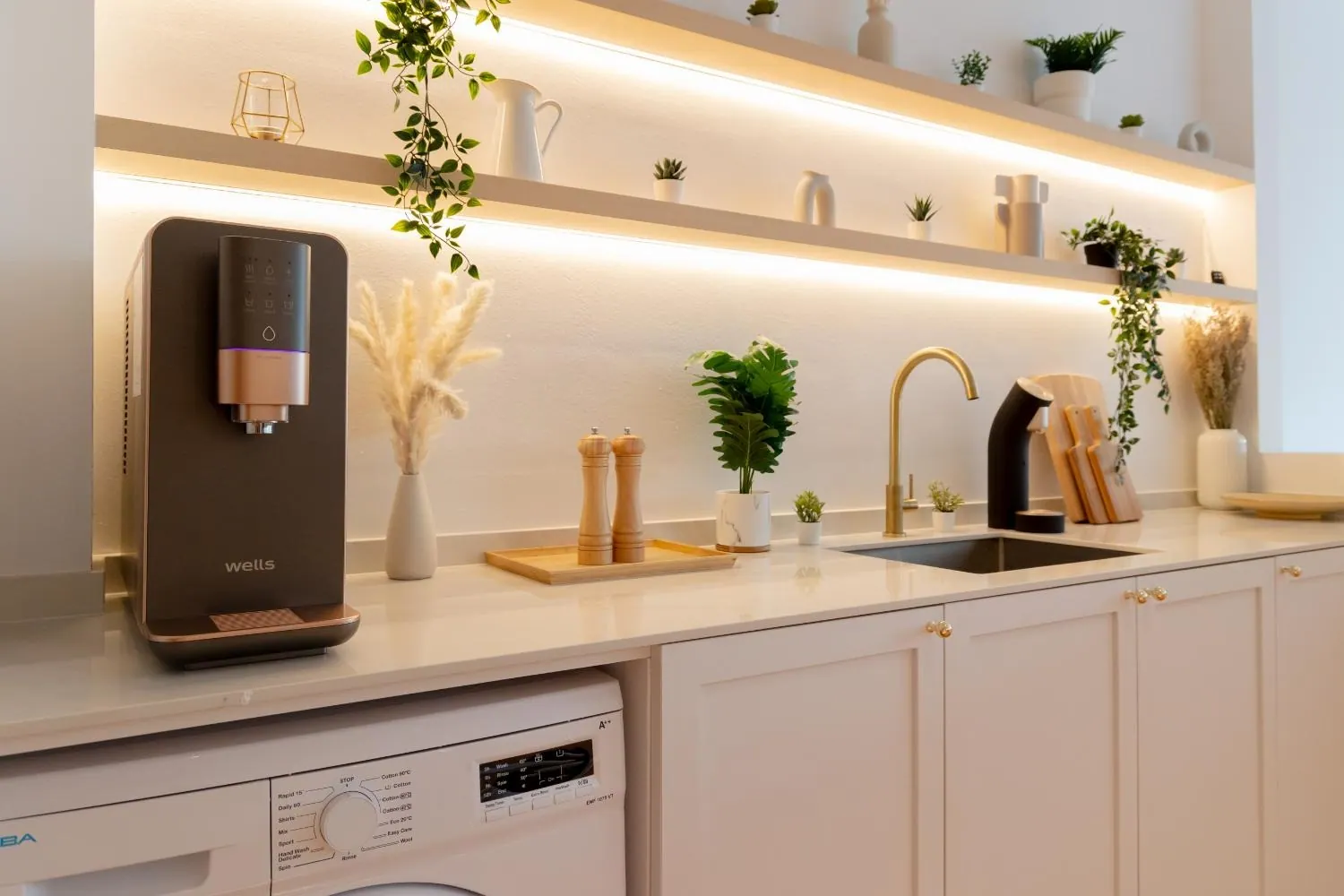 Wells Grand 382, Design Authority